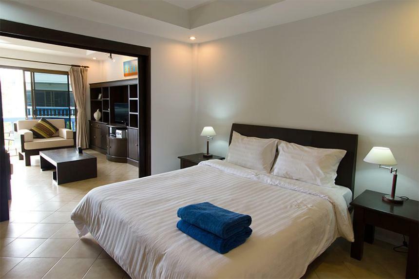 The Club Residence Kamala Beach Extérieur photo